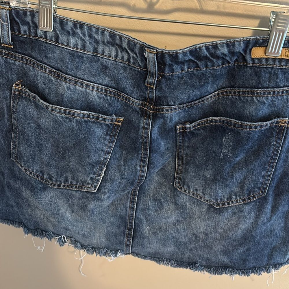 True Craft Dark Blue Denim Mini Skirt size 13 - Picture 3 of 4